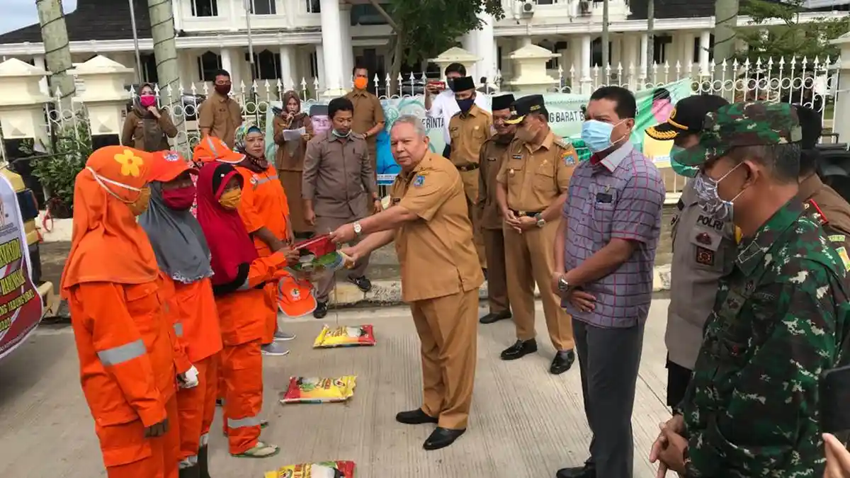 13 Kecamatan di Tanjabbar Terima Bantuan Sembako Bersubsidi