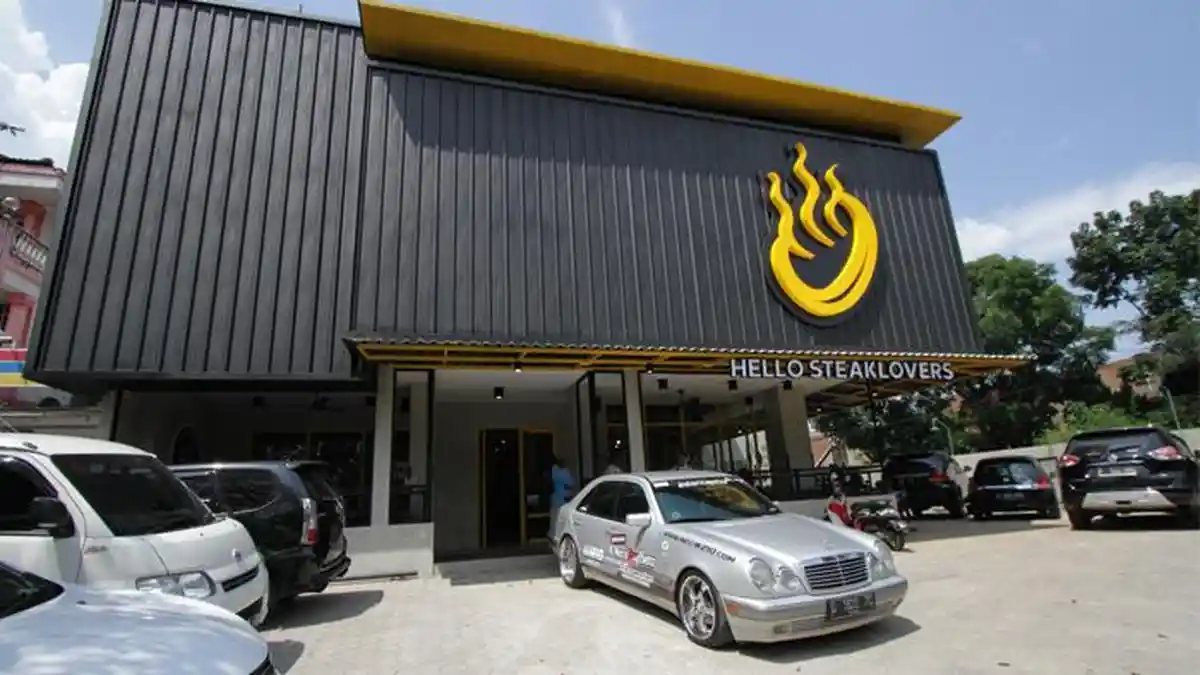 21 Tahun Eksis, Waroeng Steak & Shake Merajai Pasar Kuliner Steak di Indonesia