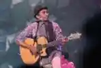 Glenn Fredly di HUT Indosiar