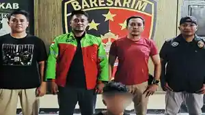 Pelaku-penggelapan-uang-voucher-dipaparkan-di-Mapolsek-Indralaya-Minggu-3152026-pagi.jpg