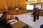 Zaskia Dampingi Sang Janani Persidangan Sebagai Saksi