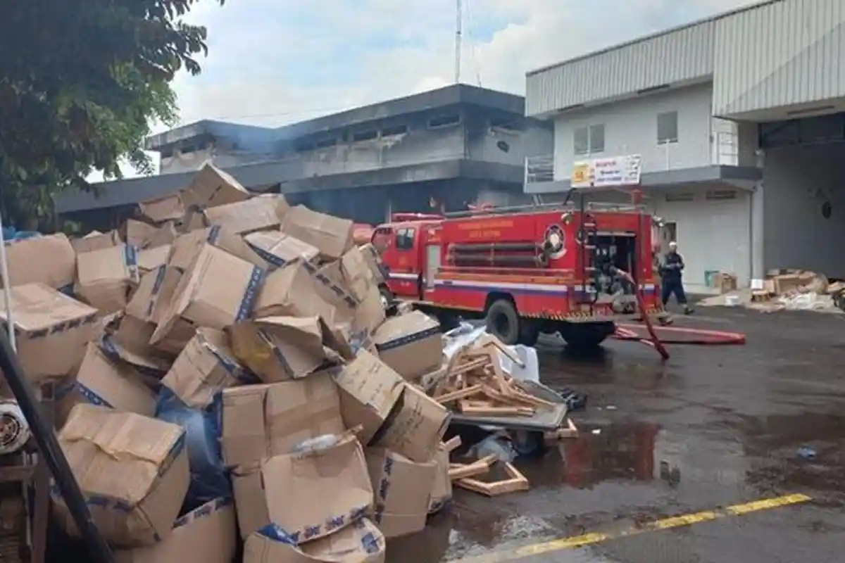 Nasib Paket Konsumen yang Ikut Ludes usai Gudang JNE Kebakaran, Ini Kata Presdirnya