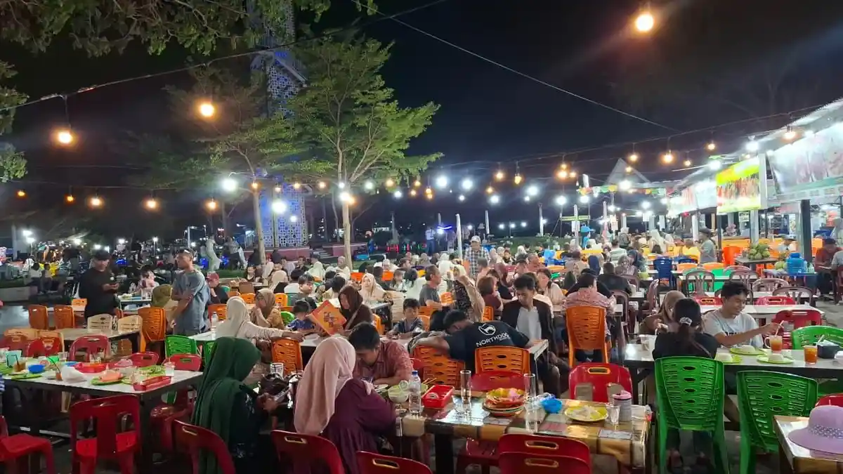 Tugu Menara Merah Putih Sabang Jadi Favorit Wisatawan Selama Libur Idul Adha