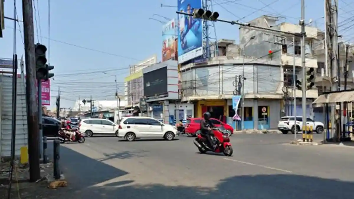 Uji Coba Arus Lalu Lintas Baru Jl Samanhudi Jember Dimulai, Dievaluasi Tiap Pekan