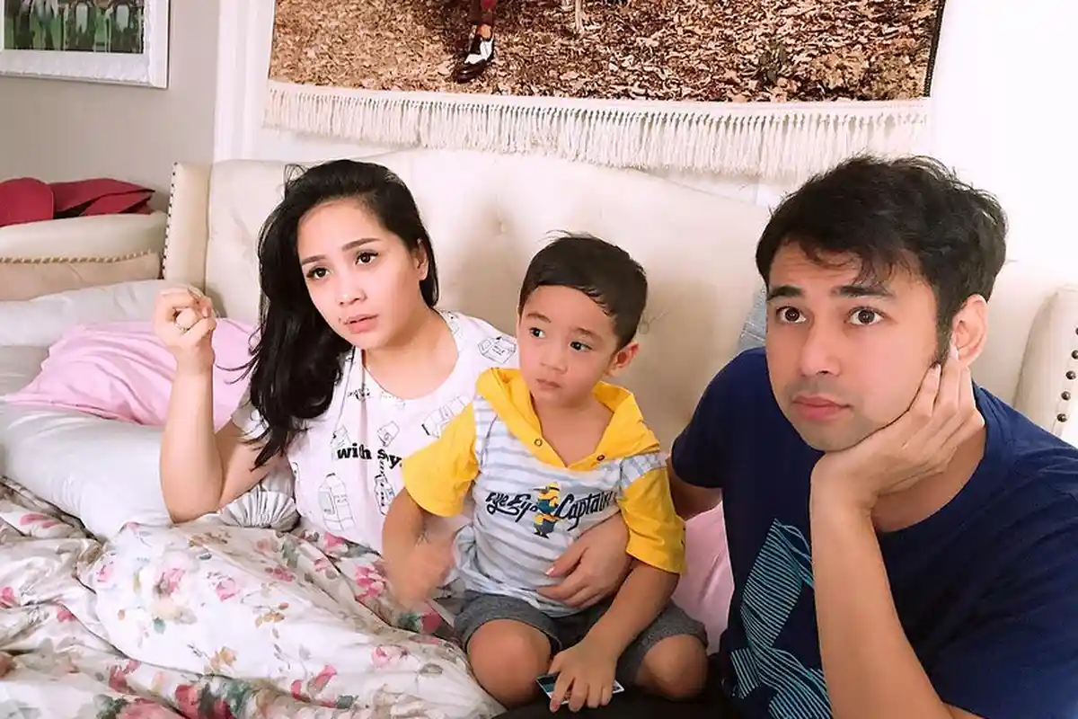 Baim Wong Rekam Kemesraan Raffi Nagita saat Masih Tidur di Pagi Hari, Raffi: Untung Kita Pakai Baju