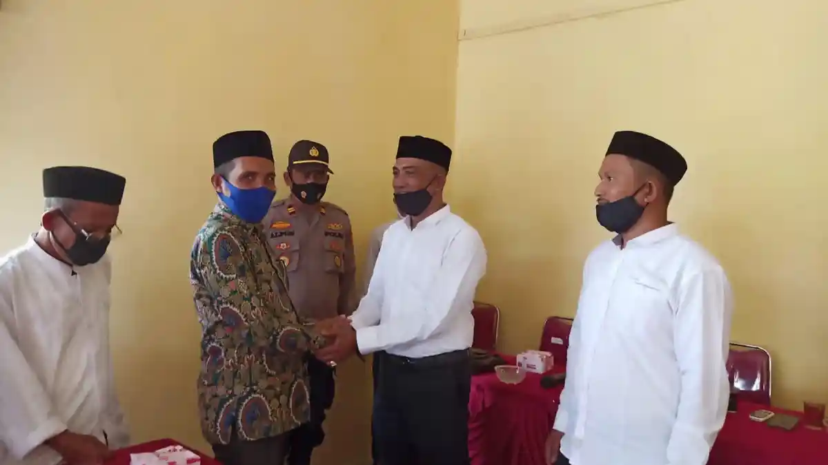 Kasman Dilantik Jadi Pj Keuchik Mesjid, Marta Pimpin Blang Padang