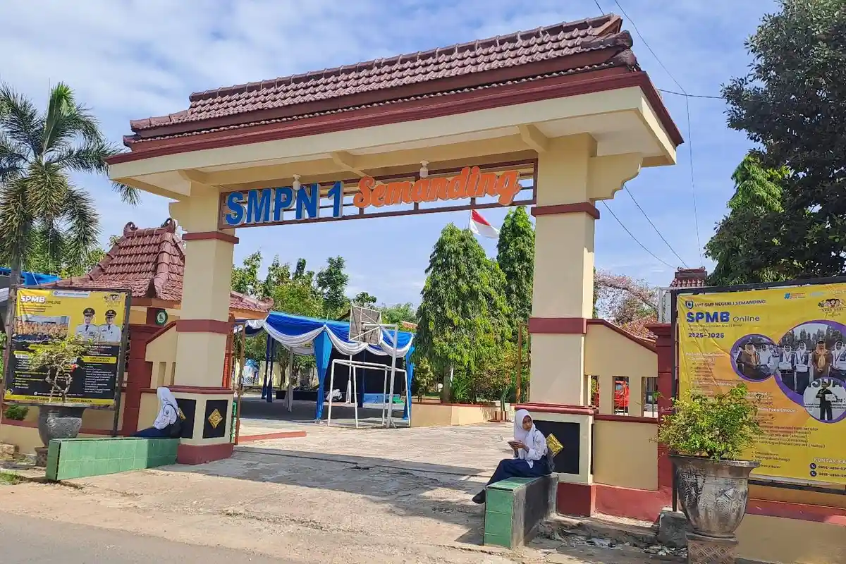 Siswa SMPN 1 Semanding Tuban Diduga Tak Diberi Kartu Ujian karena Belum Bayar Uang Komite