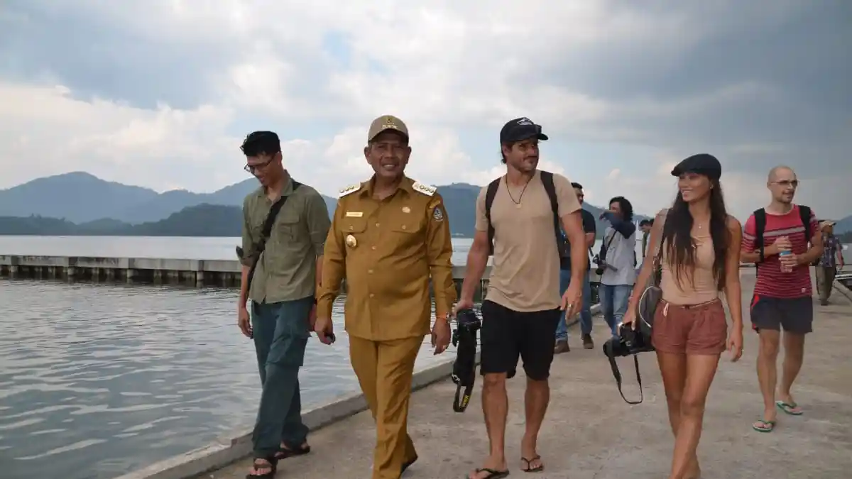 Bupati Citra Akan Libatkan Warga Kembangkan Pariwisata di Kayong Utara