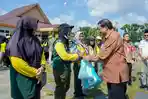 478 Paket Bahan Pokok untuk Petugas Kebersihan di Pangkalpinang Menjelang Idulfitri