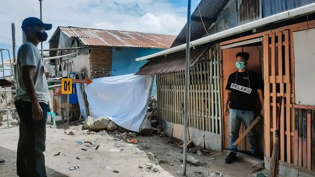 FOTO-FOTO: Rekonstruksi Kasus Warga Tenda-Gorontalo yang Ditembak Mati Karena Bacok Polisi - 20230914_Adegan-pertama.jpg