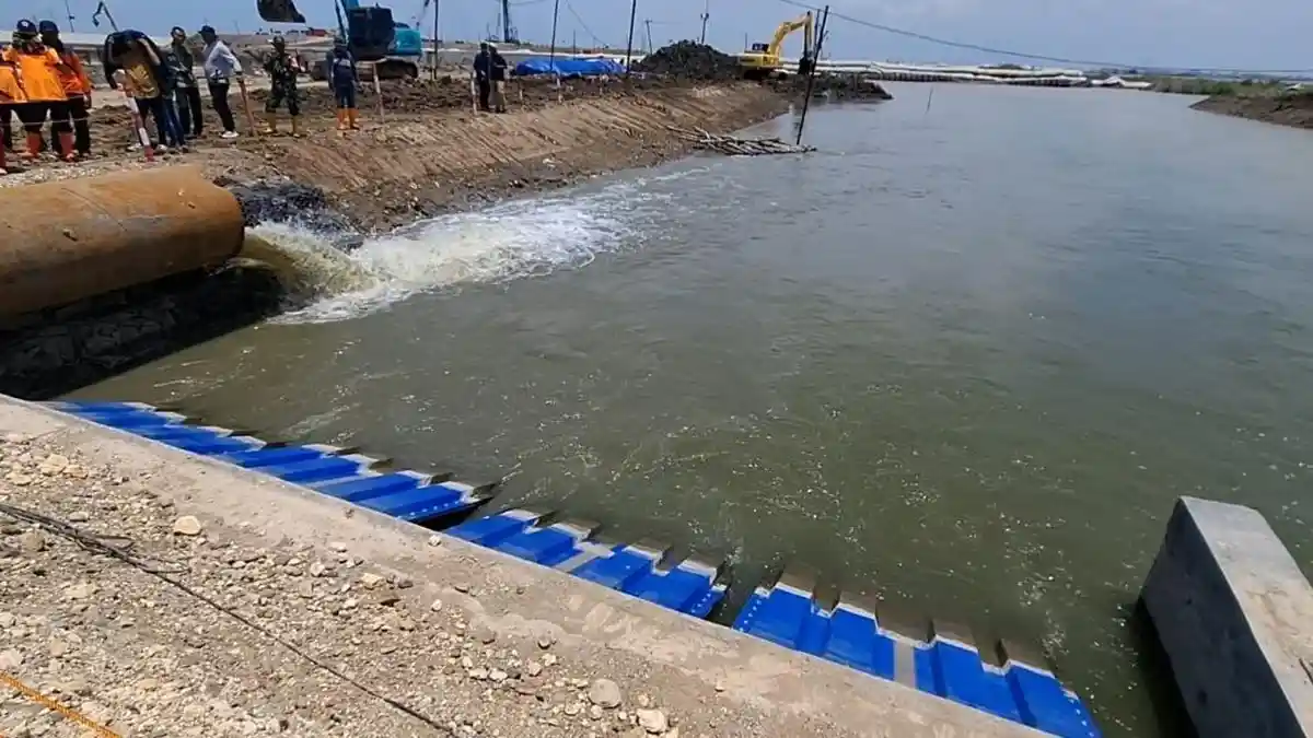 Pemkot Semarang Perkuat Mitigasi Banjir Lewat Penguatan Sodetan Unissula