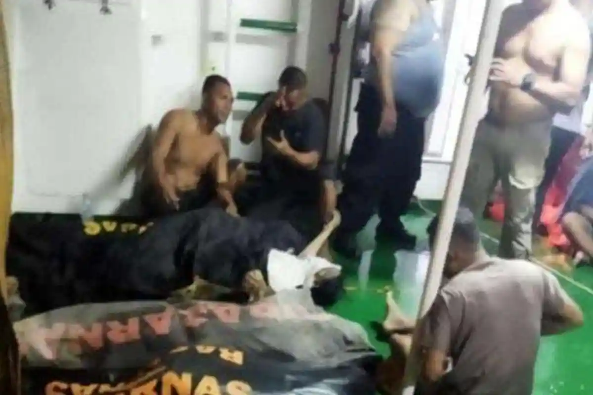 Kapal Cantika 77 Terbakar di Perairan Kupang, Sebanyak 14 Orang Tewas