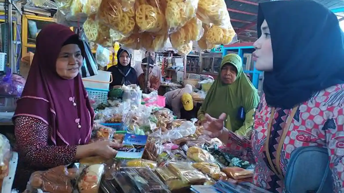 Pedagang Pasar Karanglewas Purwokerto Diminta Tidak Tergiur Pinjaman Tanpa Agunan