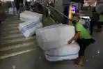 pasar-tanah-abang-mulai-bergeliat_20211119_152928.jpg