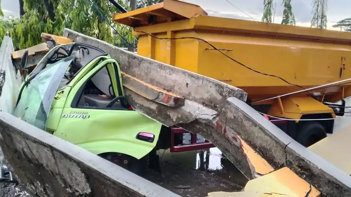 BREAKING NEWS: ASN Dinas Perkim LH Pinrang Tewas Tertimpa Gerbang Kantor