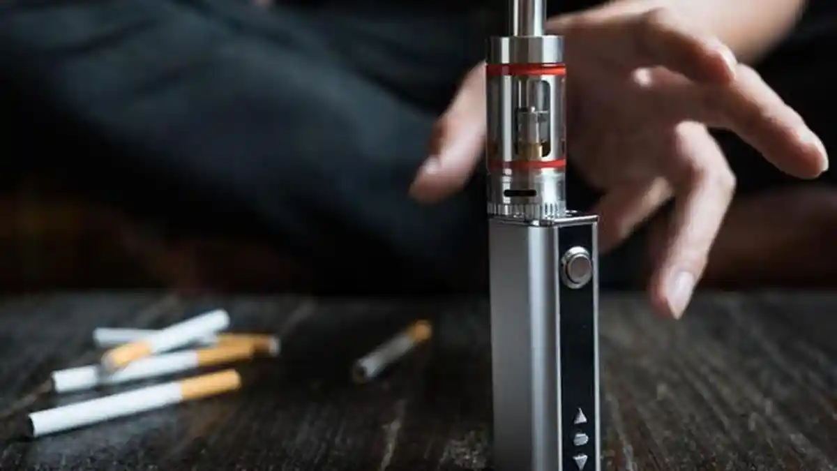 Dianggap Lebih Baik Dari Rokok, Ini Bahayanya Uap Vape Bagi Penggunanya ...