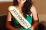 Miss Indonesia 2012 Ines Putri Tjiptadi Chandra