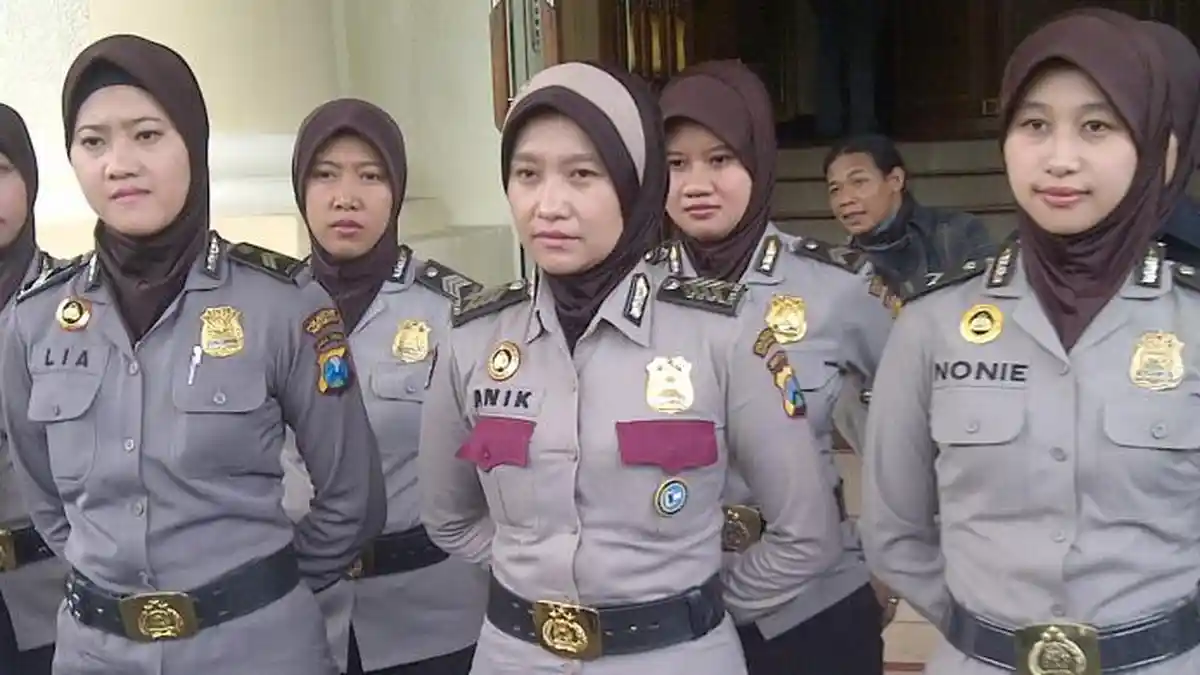 Endang: Polwan Boleh Berjilbab, Tetapi Jangan Jadi Alasan Panjangkan Rambut