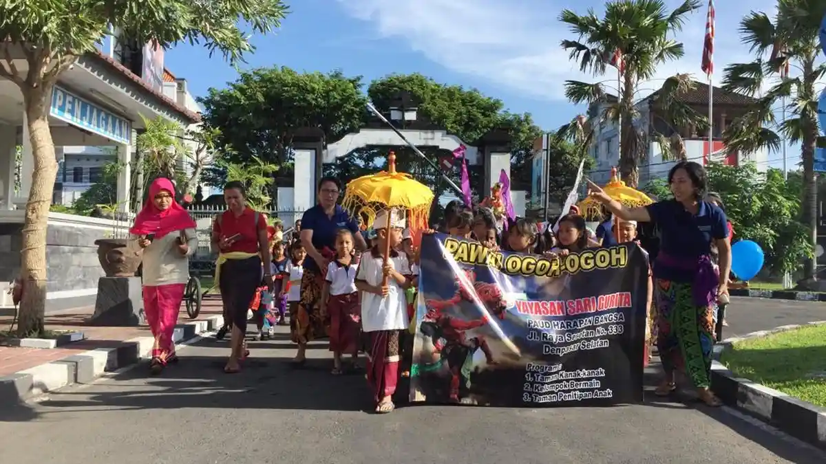 Pawai Ogoh-ogoh PAUD Harapan Bangsa di Mako TNI AL Denpasar