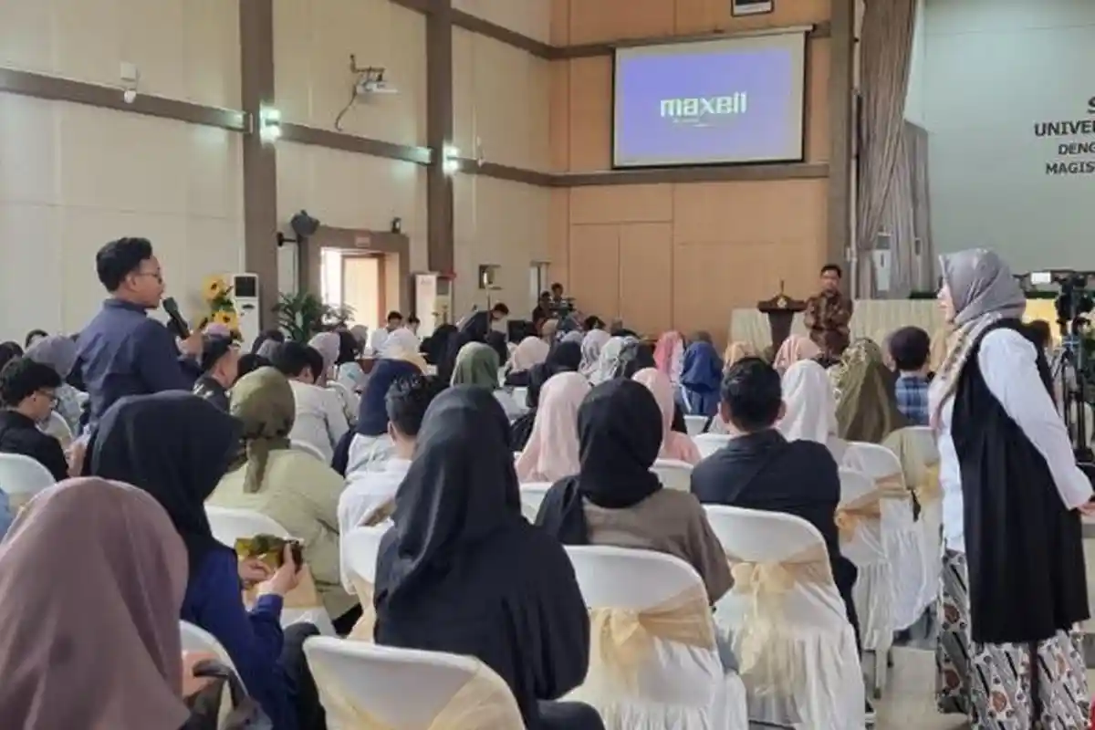 Studi Lanjut Melalui Beasiswa, WCC Bekali Alumni Saat Pra Wisuda