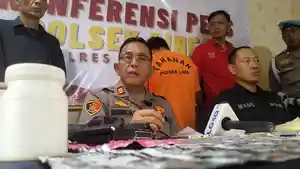 Polsek-Cinere-Kota-Depok-berhasil-mengungkap-peredaran-obat-keras.jpg