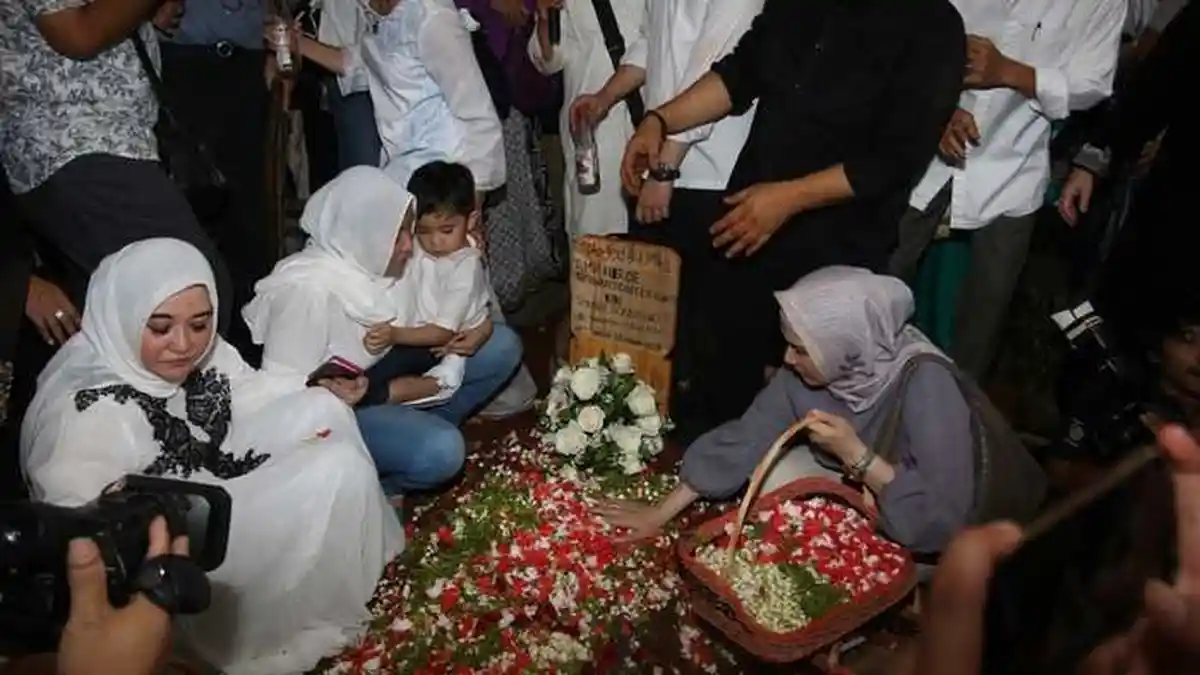 Tak Disangka Hal Ini Jadi Pesan Terakhir Sys NS Buat Kedua Anaknya