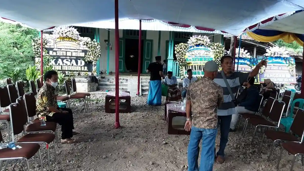 Gugur Ditembak KKB, Sertu Ari Baskoro sempat Sempat Video Call Pacar dan Berencana Tunangan