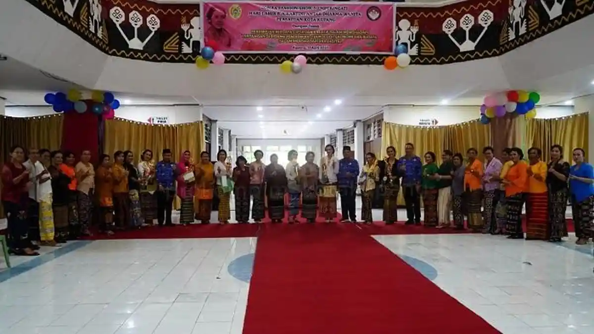 Penjabat Wali Kota George Hadjoh Ajak Kartini Kota Kupang Gempur Inflasi dan Stunting