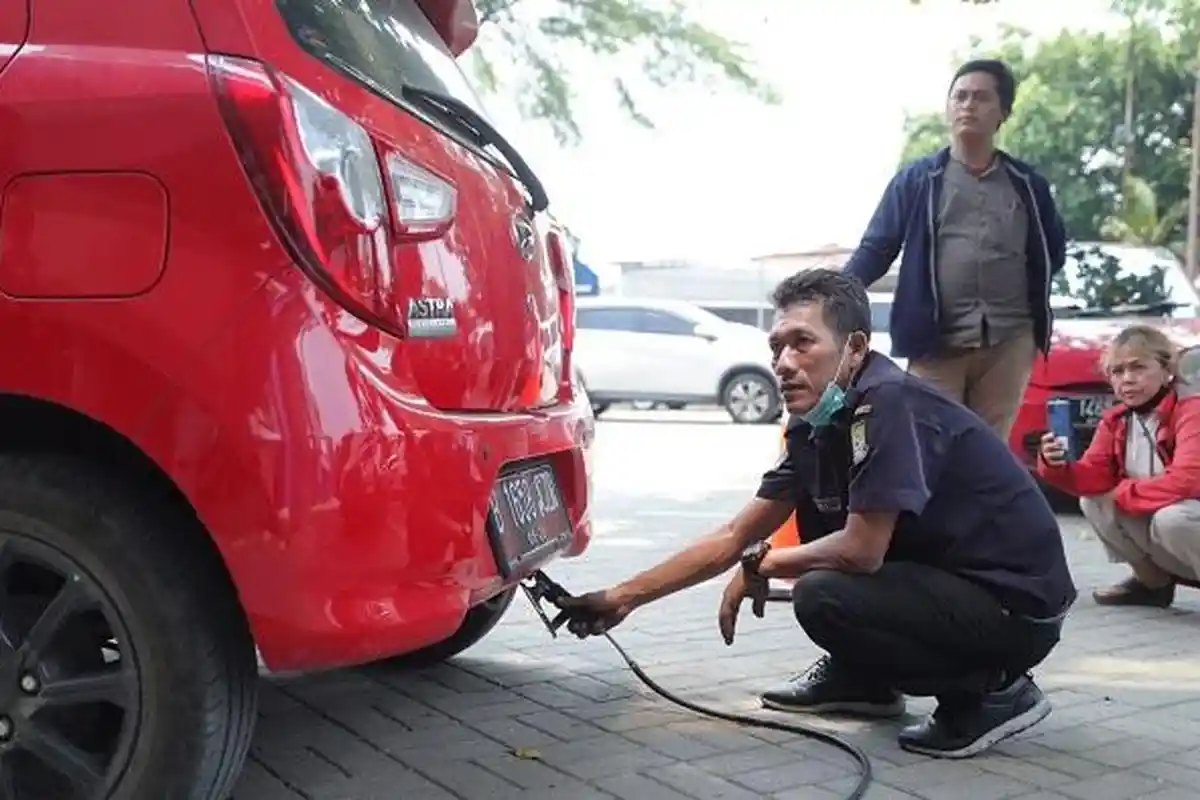 Ratusan Kendaraan Tak Lolos Uji Emisi yang Digelar Pemerintah Kota Tangerang