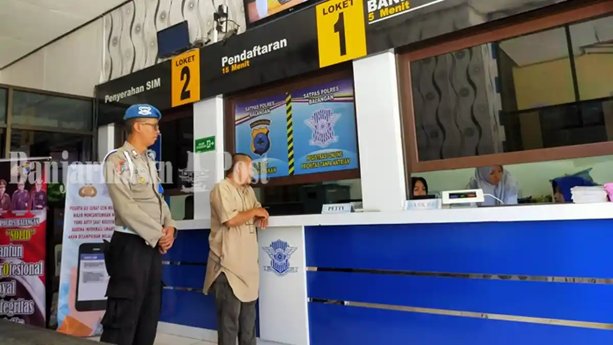 Kalsepedia: Polres Balangan Tingkakan Minat Membuat SIM dari Program SIM Kolektif