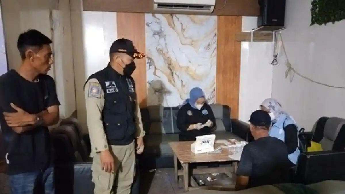 BNN Bontang Razia Hiburan Malam Prakla, 11 Orang Positif Sabu