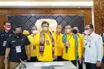 ketua-umum-partai-golkar-airlangga-hartarto-memimpin-partainya-9.jpg