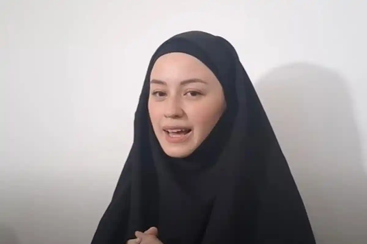 Kimberly Ryder Ungkap Hal Baik dari Edward Akbar, Ajarkan Salat 5 Waktu