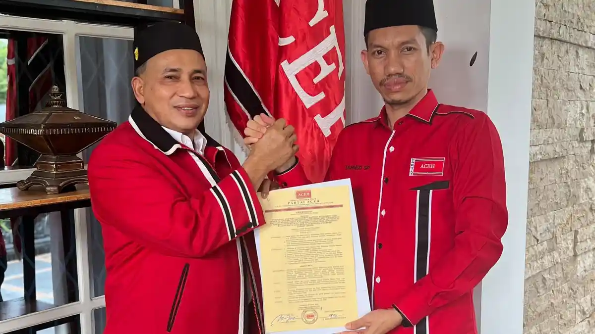 Mualem Tunjuk Tarmizi SP Sebagai Ketua Partai Aceh Aceh Barat