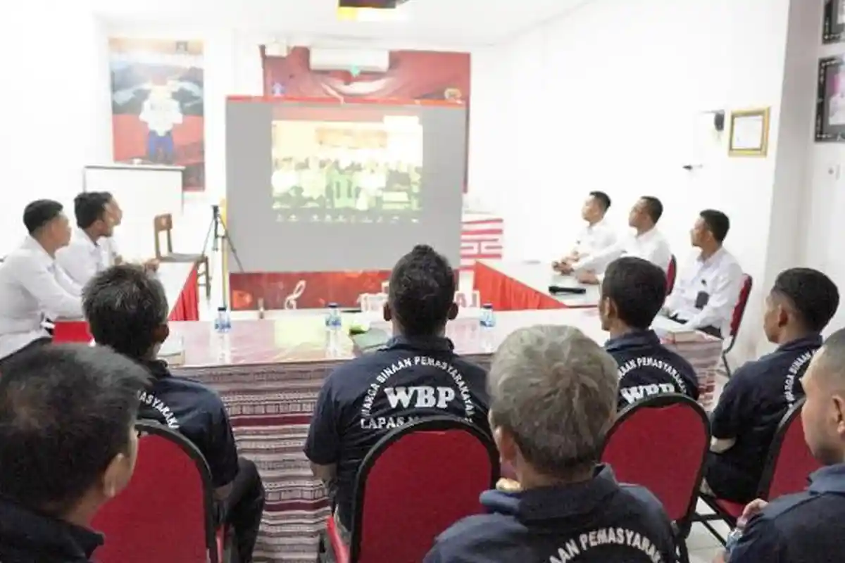 Sambut Natal 2023, Warga Binaan Lapas Lobar Kanwil Kemenkumham NTB Hikmat Jalani Ibadah