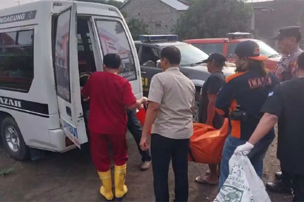 Warga Blitar Tewas Tertabrak Kereta Api di Desa Aryojeding Tulungagung