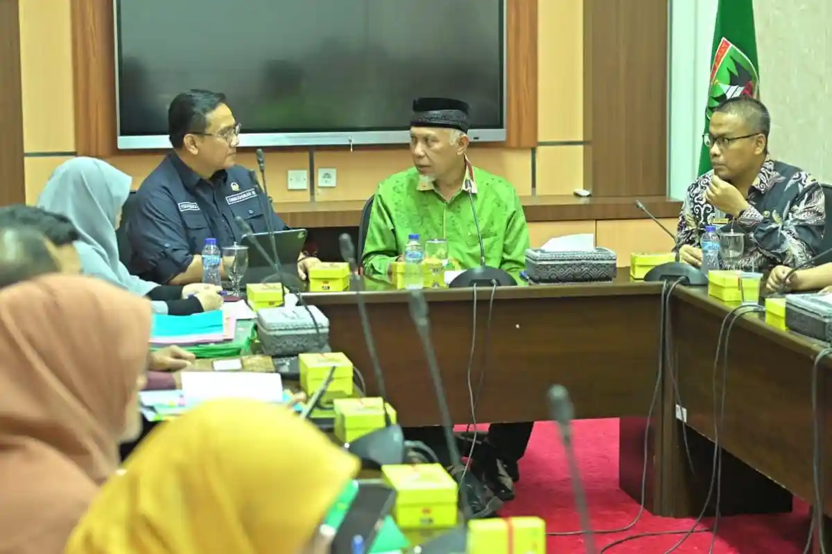 Gubernur Mahyeldi dan Ombudsman RI Diskusikan Permasalahan Perkelapasawitan PT LIN dan KPP MAK