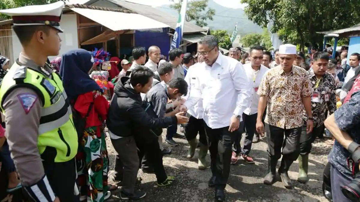 Mendes Berharap Dana Desa Bisa Ubah Citarik Jadi Destinasi Wisata