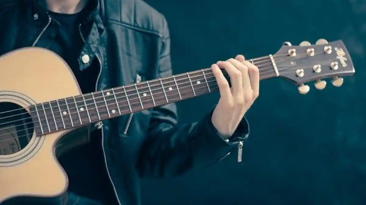 Terpesona MP3, Chord Gitar dan Video Lagu