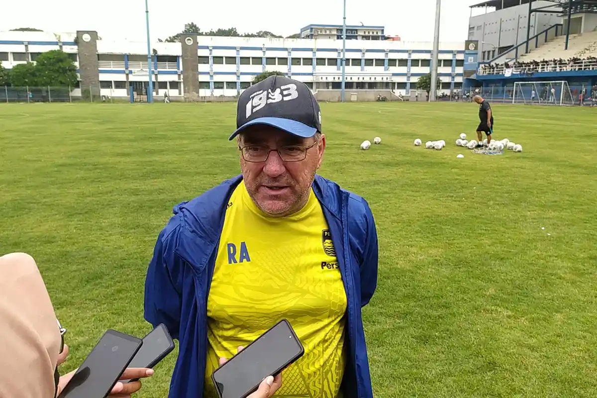 Gim Internal Persib Bandung, Tim Diperkuat Ryohei Miyazaki hingga Ezra Walian Kalah 6-1