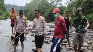 Baru-Datang-untuk-Kerja-Tukang-Kayu-Asal-Jabar-Ditemukan-Tewas-Mengapung-di-Sungai-Ogan-OKU-Sumsel.jpg