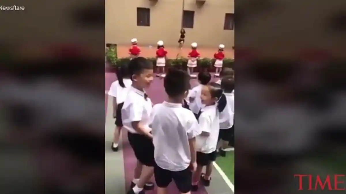 NGERI! Orang Tua Murid TK Ini Shock Ada Tarian Erotis  di Upacara Penyambutan Siswa Baru