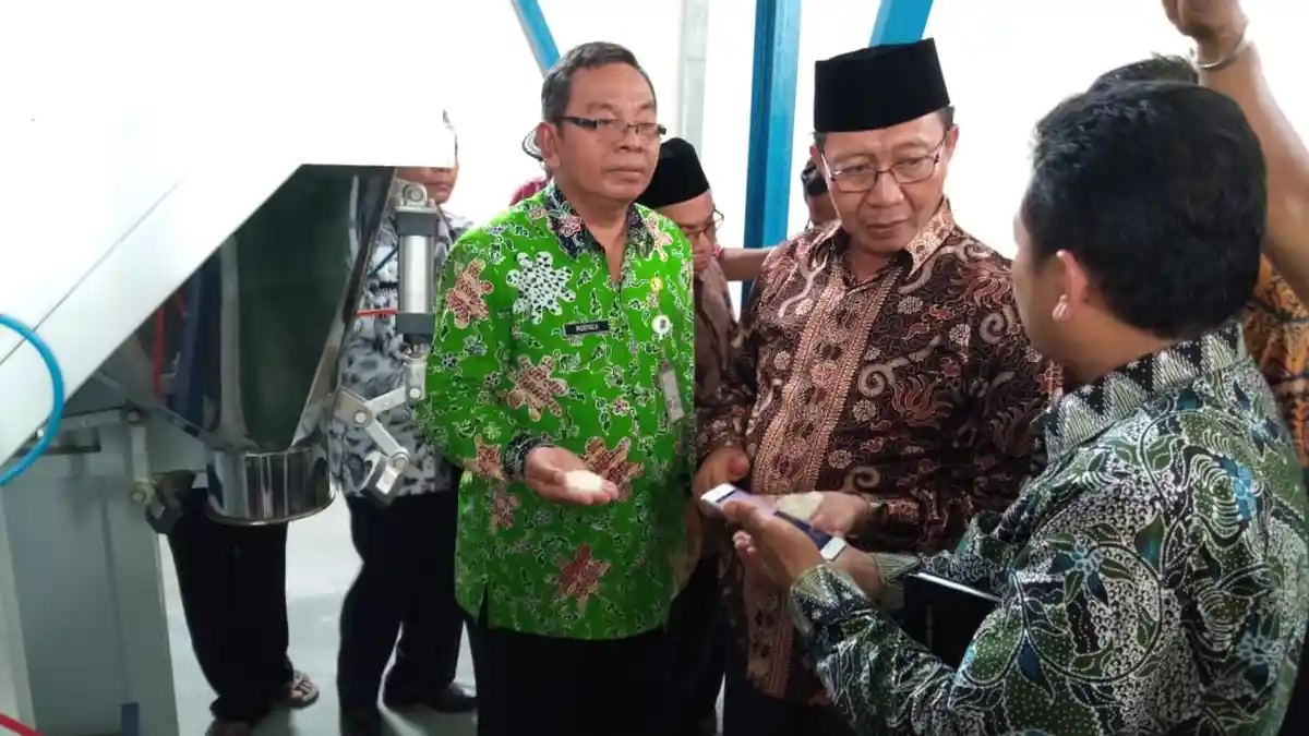 Gudang Produksi Beras di Tuban Mampu Hasilkan 36 Ton Sehari