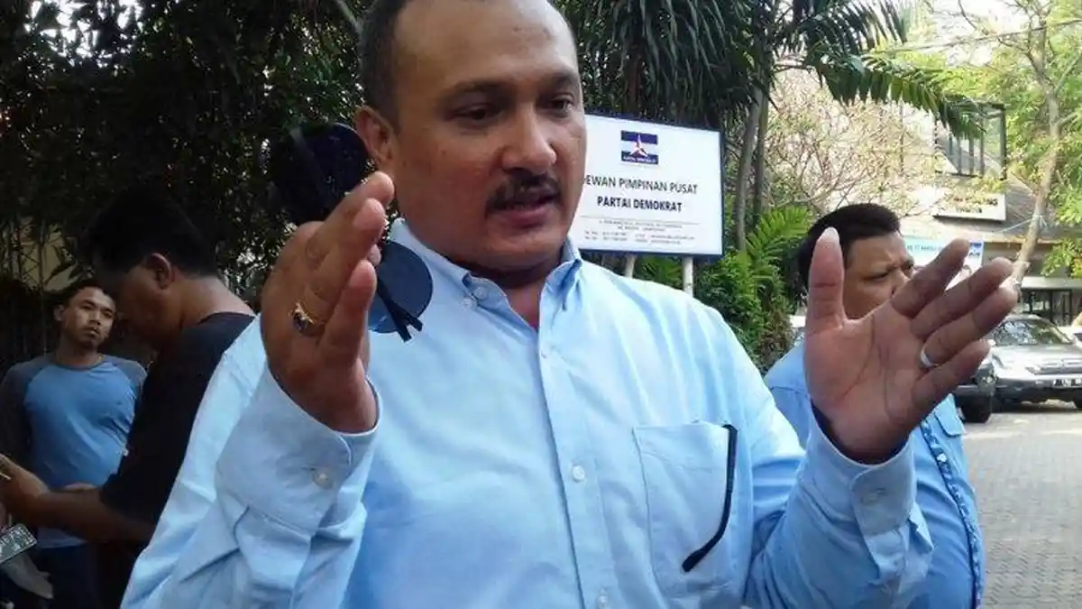 Ferdinand Hutahaean: Demokrat Bulat Perkuat Rezim Jokowi-Ma’ruf, Diputus 40 Hari Ibu Ani Tutup Usia