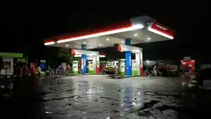SPBU-Pertamina-yang-berlokasi-di-Jalan-Raya-Lenteng-Agung-dan-Tanjung-Barat.jpg