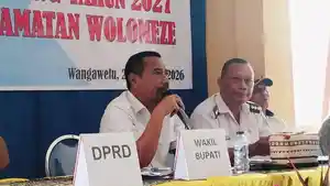 Wakil-Bupati-Ngada-Bernadinus.jpg