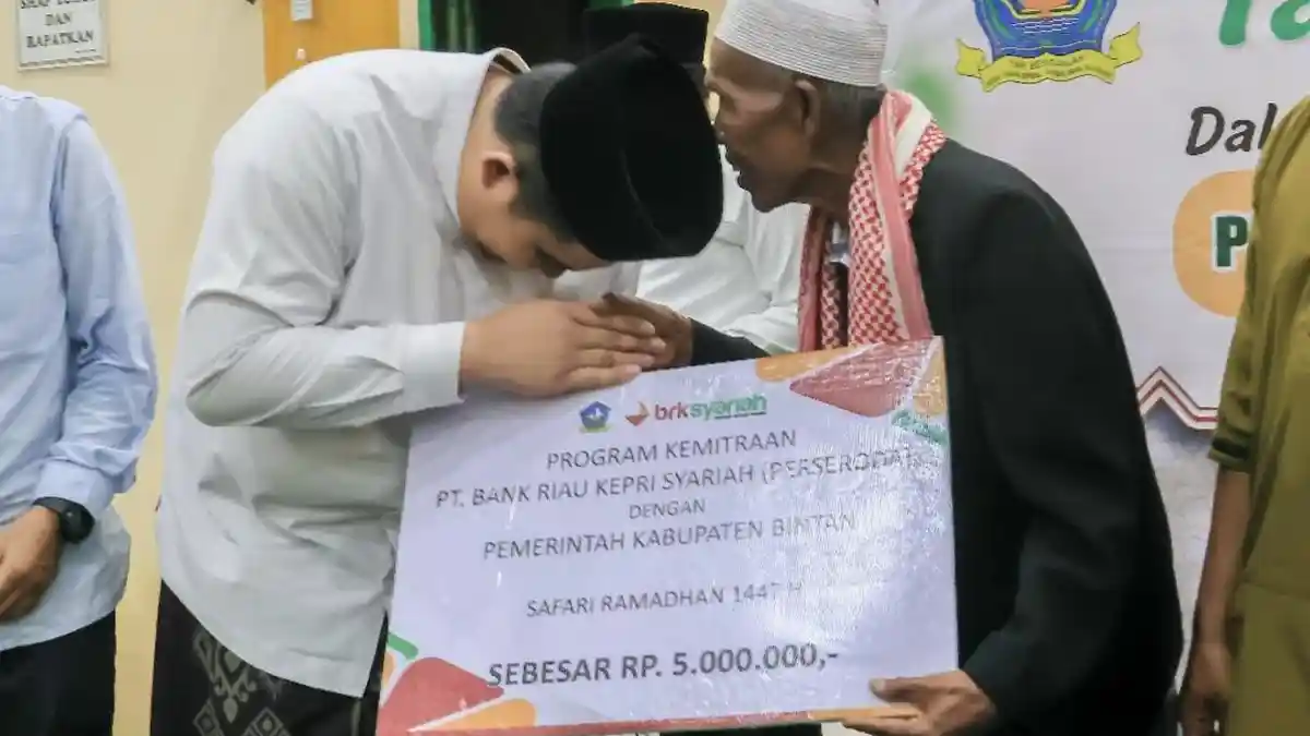 Bupati Roby Ajak Masyarakat Bintan Jadikan Al Quran Pedoman Hidup