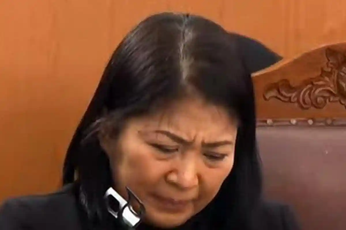 Putri Ngotot Bantah Minta Dicarikan Anak Adopsi dari Keluarga Brigadir J, Padahal Ada Bukti Chatnya