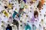Shalat Tarawih Hari Pertama di Masjid Istiqlal
