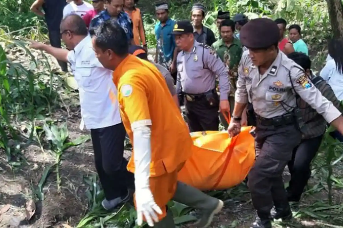 Wanita Cantik Tewas di Kebun Jagung di Ngawi Diperkirakan Dibunuh 4 Jam sebelum Ditemukan